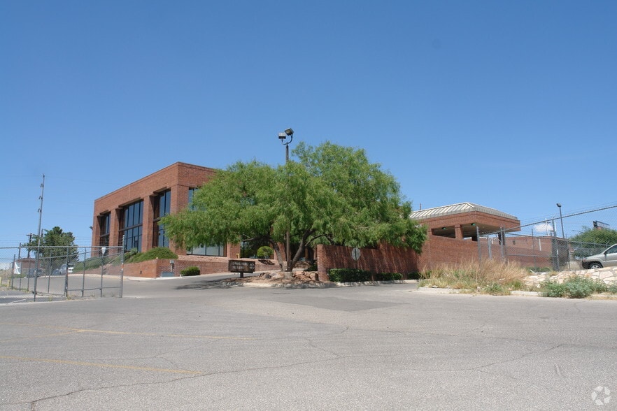 More Photos Of 8340 Gateway Blvd E, El Paso Office For Lease