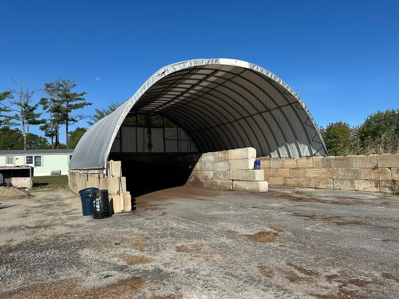 More Photos Of 16 Meadow Road Ext, Topsham Warehouse For Lease