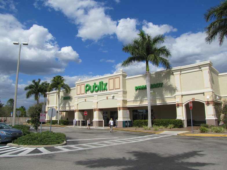 Primary Photo Of 4085 Hancock Bridge Pkwy, North Fort Myers General Retail For Lease