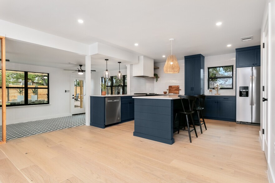 More Photos Of 1201 Crenwelge Dr, Fredericksburg Specialty For Sale