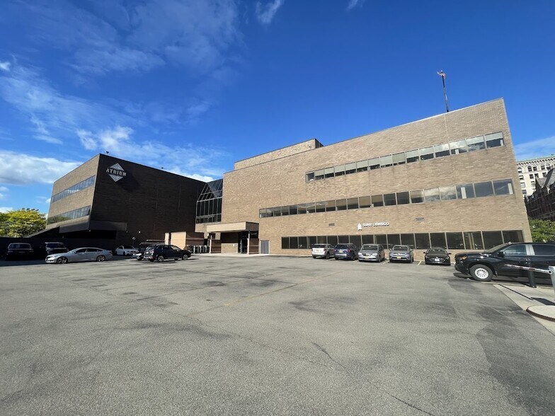 More Photos Of 100 S Salina St, Syracuse Office For Lease