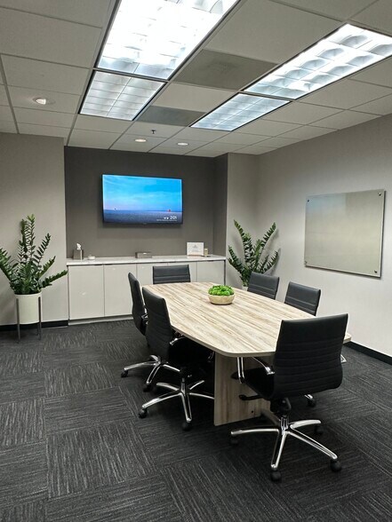 More Photos Of 3675 Crestwood Pkwy NW, Duluth Coworking Space