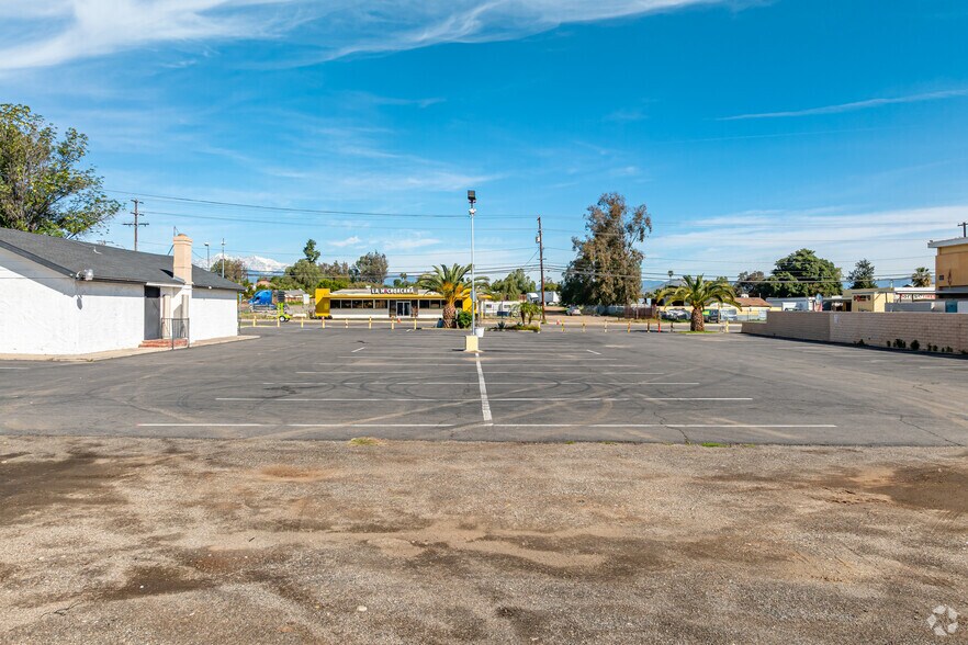 More Photos Of 10390 Arlington Ave, Riverside Land For Lease