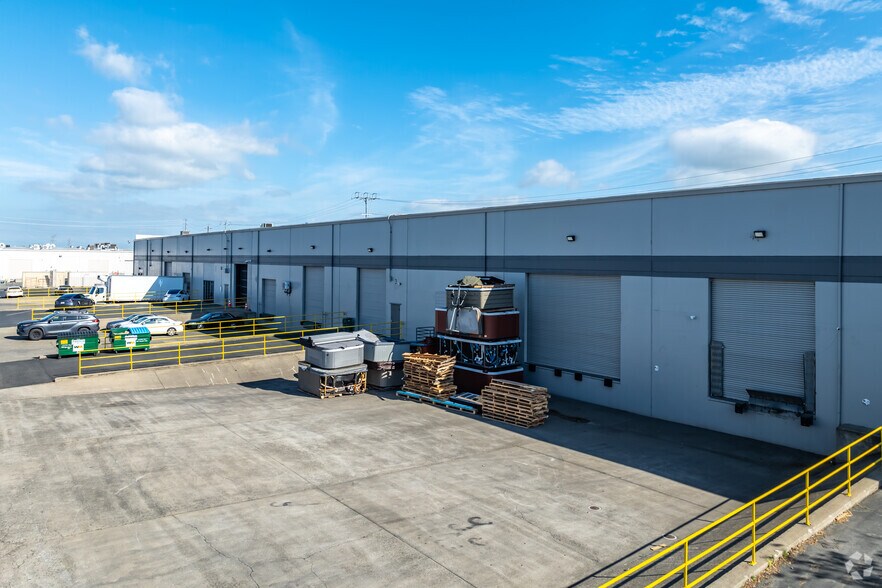 More Photos Of 8470 Belvedere Ave, Sacramento Warehouse For Lease