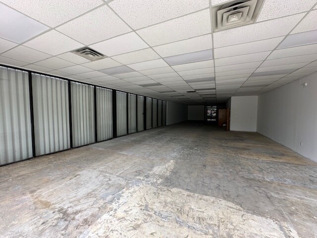 More Photos Of 5251 N University Dr, Lauderhill Freestanding For Lease