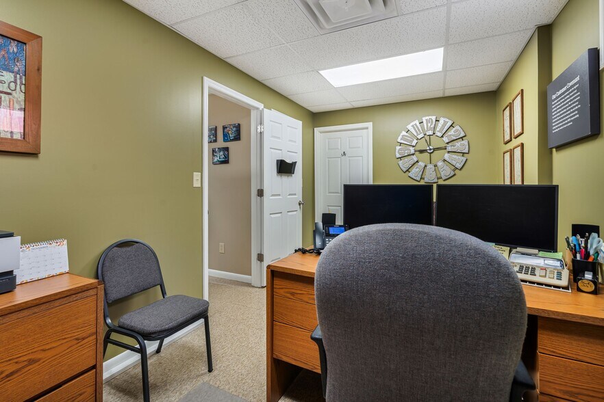More Photos Of 201 Graves Rd, Goodlettsville Office For Sale