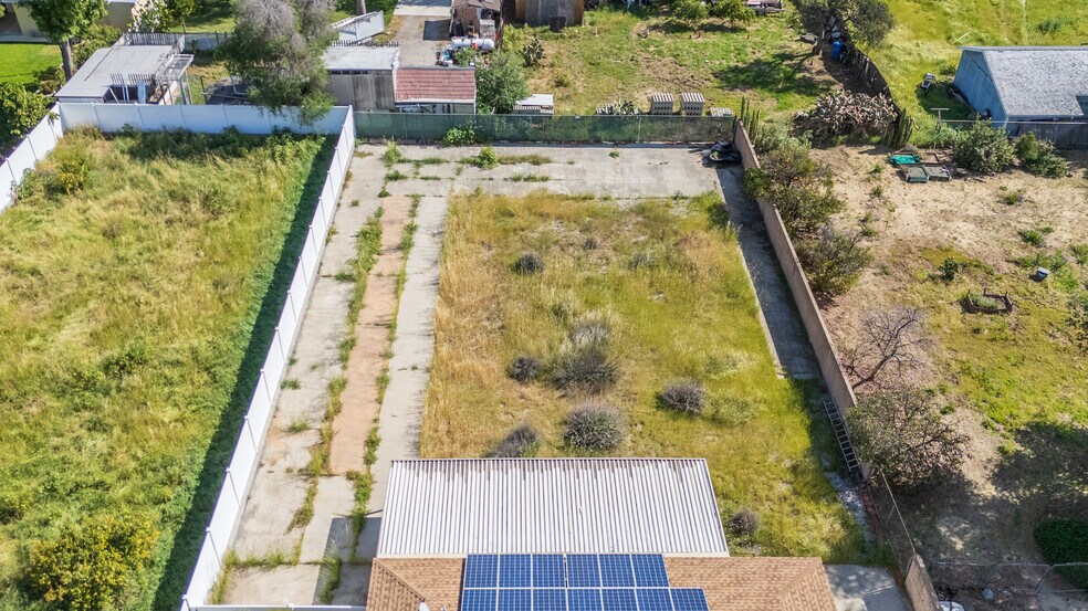 More Photos Of 9826 Columbus Ave, North Hills Multifamily For Sale