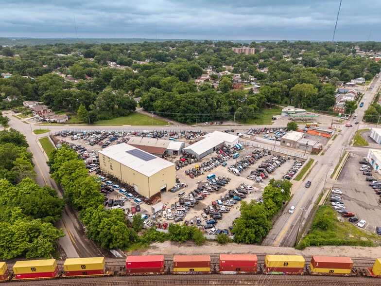More Photos Of 5420 E 10th St, Kansas City Industrial For Sale