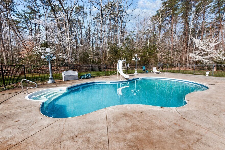 More Photos Of 7621 River Rd, Fredericksburg Specialty For Sale