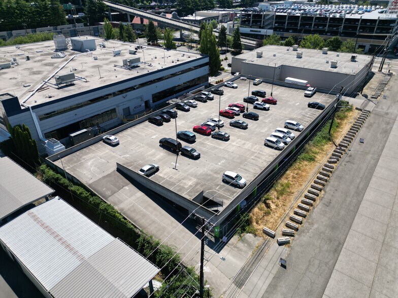 More Photos Of 1737 Airport Way S, Seattle Light Manufacturing For Lease