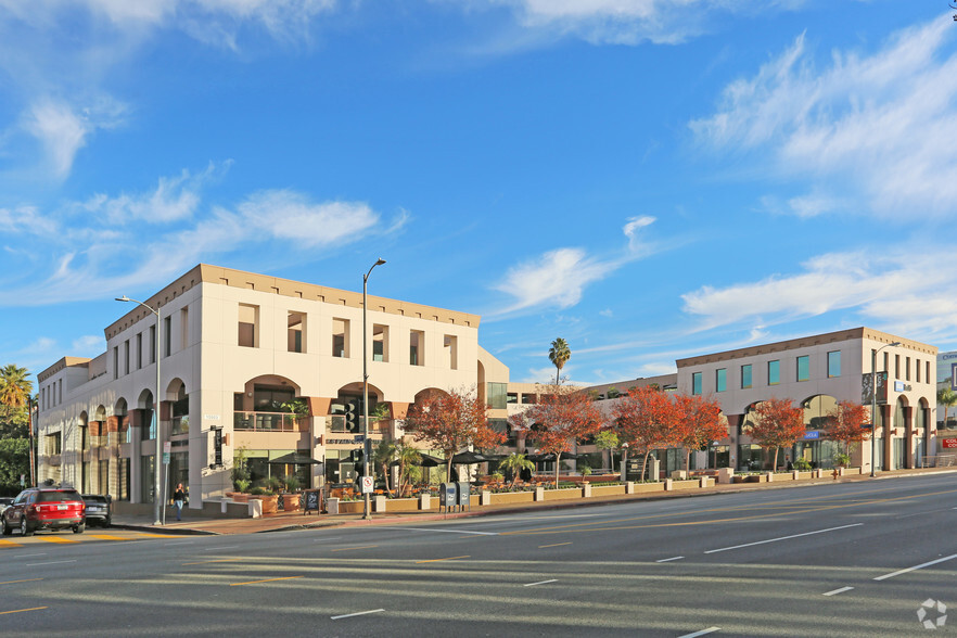 Primary Photo Of 15503 Ventura Blvd, Encino Loft Creative Space For Lease