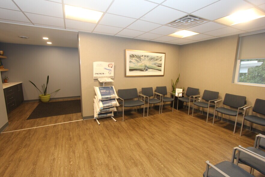 More Photos Of 1225 Atlantic Ave, Rochester Office For Lease