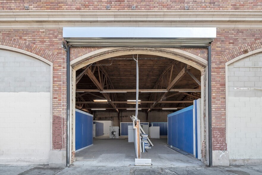 More Photos Of 707 E 7th St, Los Angeles Manufacturing For Lease