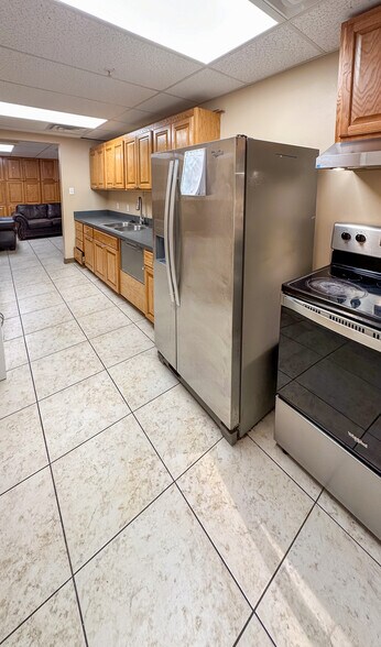 More Photos Of 13310 Kanis Rd, Little Rock Office Residential For Sale