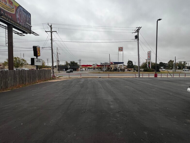 More Photos Of 4850 S 14th St, Abilene General Retail For Sale