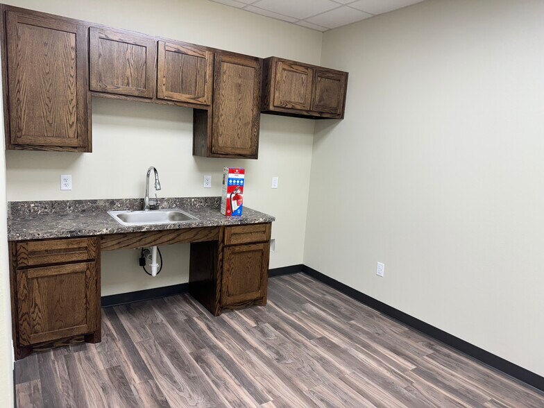 More Photos Of 4303 Maple St, Abilene Warehouse For Lease