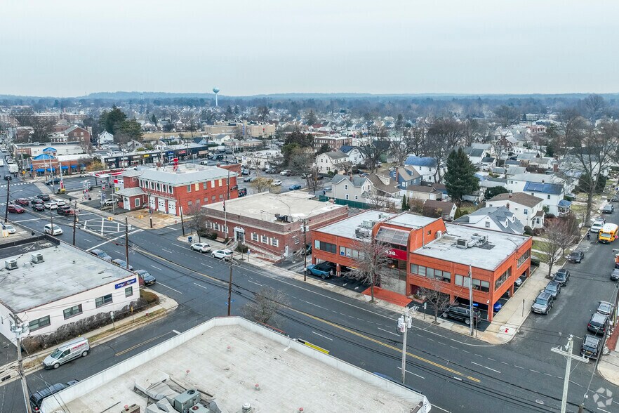 More Photos Of 436 Willis Ave, Williston Park Office For Lease