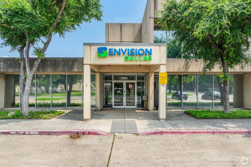 More Photos Of 3940-4306 Capitol Ave, Dallas Light Manufacturing For Sale