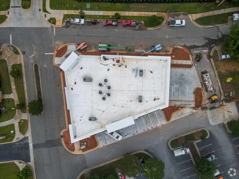 More Photos Of 19354 Watermark Dr, Cornelius Office For Lease