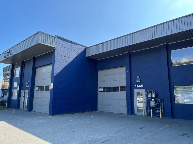 More Photos Of 1465-1469 Barrow St, North Vancouver Industrial For Lease