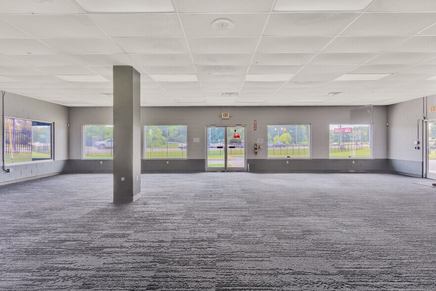 More Photos Of 2005 Riverside Dr, Chattanooga Industrial For Lease