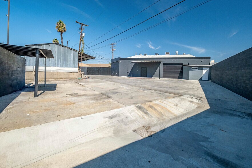 More Photos Of 8100 Electric Ave, Stanton Warehouse For Sale