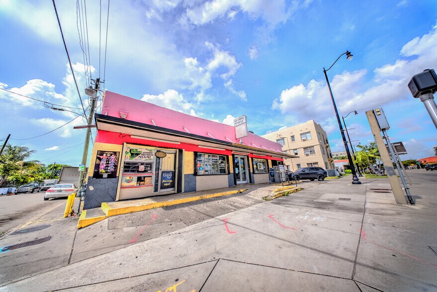 More Photos Of 1910 SW 1st St, Miami Supermarket For Sale