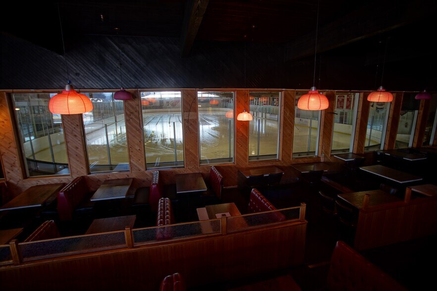 More Photos Of 23770 S Western Ave, Harbor City Restaurant For Lease