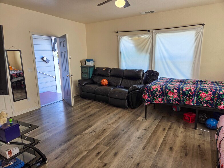More Photos Of 845-849 Louisiana St, Vallejo Apartments For Sale