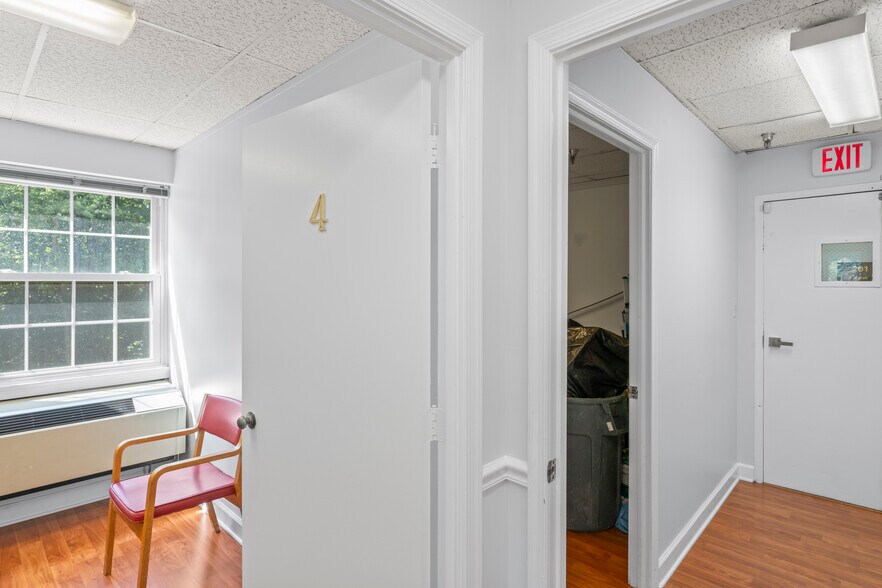 More Photos Of 5514 Alma Ln, Springfield Medical For Lease