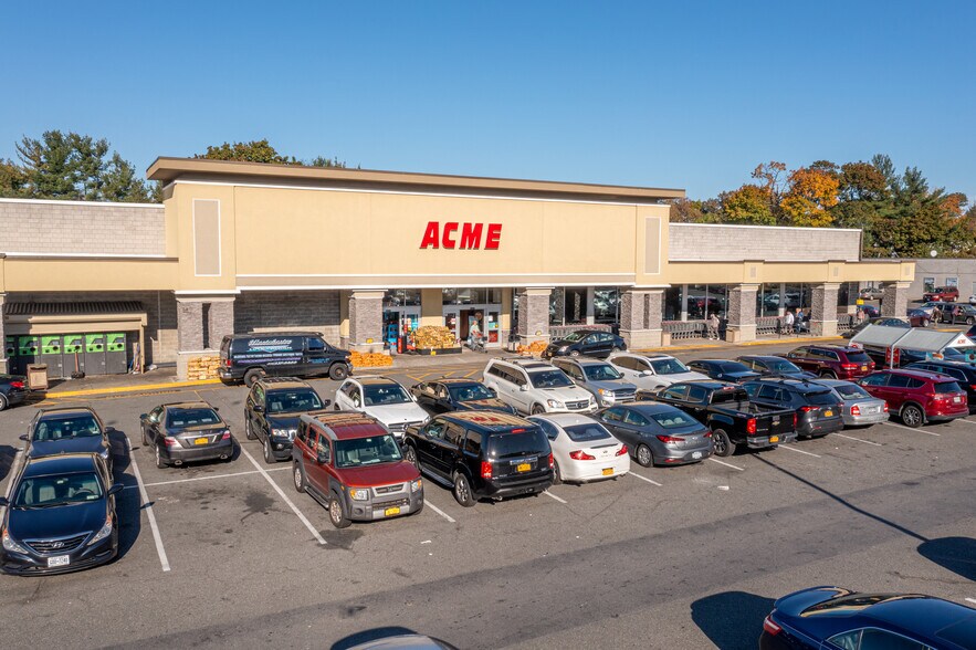 More Photos Of 660 Mclean Ave, Yonkers Unknown For Sale