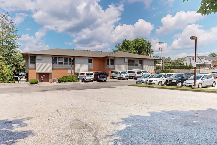 More Photos Of 7 Waterloo Rd, Stanhope Office For Sale