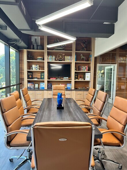 More Photos Of 55 Weston Rd, Sunrise Office For Lease