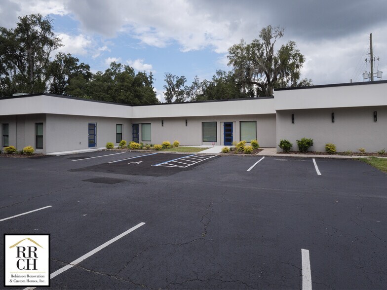 More Photos Of 2720 NW 6th St, Gainesville Medical For Lease