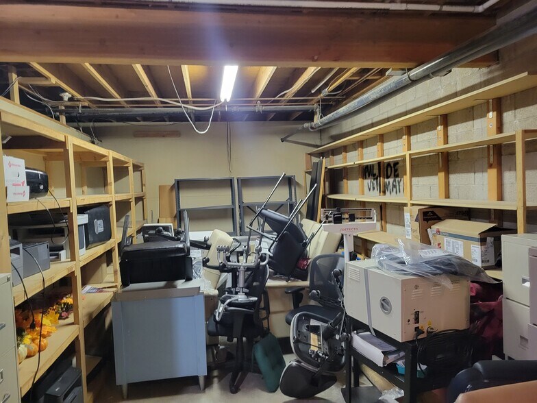 More Photos Of 919 12th Pl, Prescott Medical For Sale