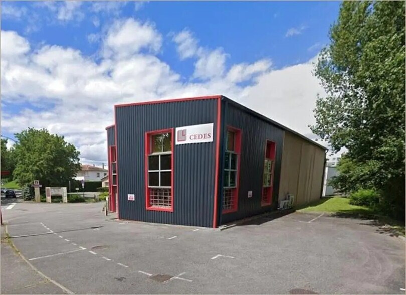 More Photos Of 2 Impasse De Ratalens, Saint-Jean Flex For Lease