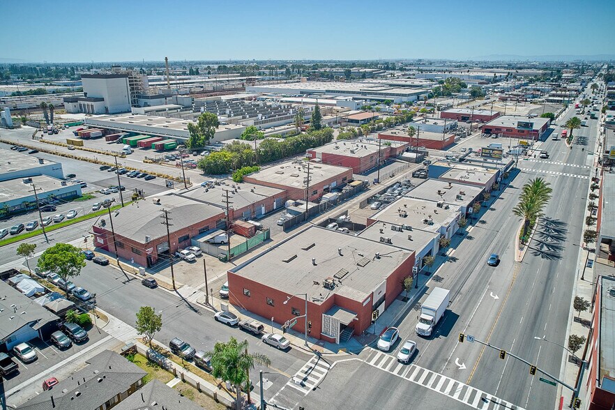 Primary Photo Of 5946 E Washington Blvd, Commerce Warehouse For Sale