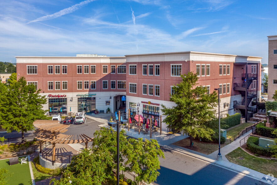 More Photos Of 2015 Ayrsley Town Blvd, Charlotte Unknown For Lease