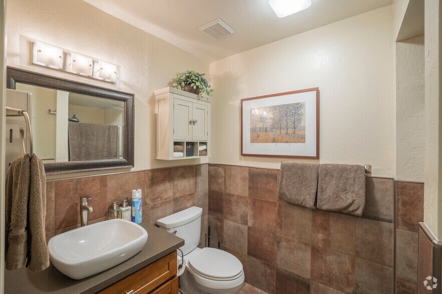 More Photos Of 101-105 Serra Way, Milpitas Freestanding For Lease