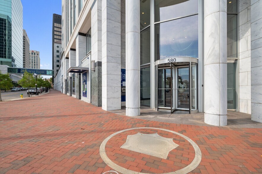 More Photos Of 580 E Main St, Norfolk Office For Lease