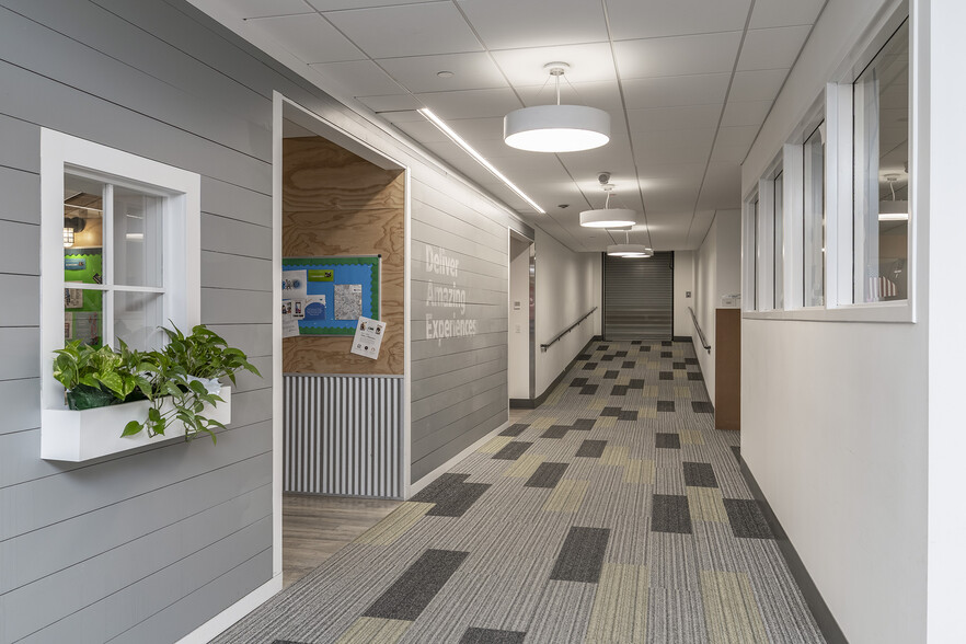 More Photos Of 600-660 W Saint Germain St, Saint Cloud Freestanding For Sale