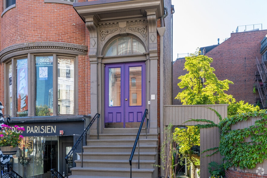 More Photos Of 560-562 Tremont St, Boston Storefront Retail Residential For Lease
