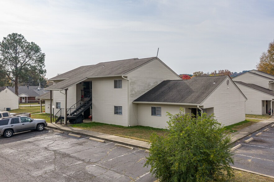 More Photos Of 401 N Cumberland Ave, Russellville Apartments For Sale