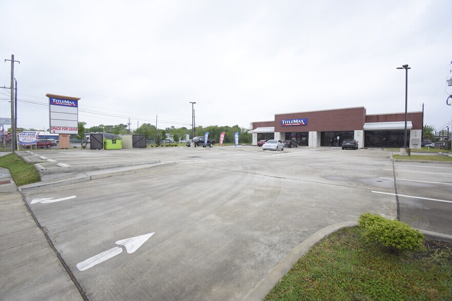 More Photos Of 1112 W Spencer Hwy, La Porte Storefront Retail Office For Lease