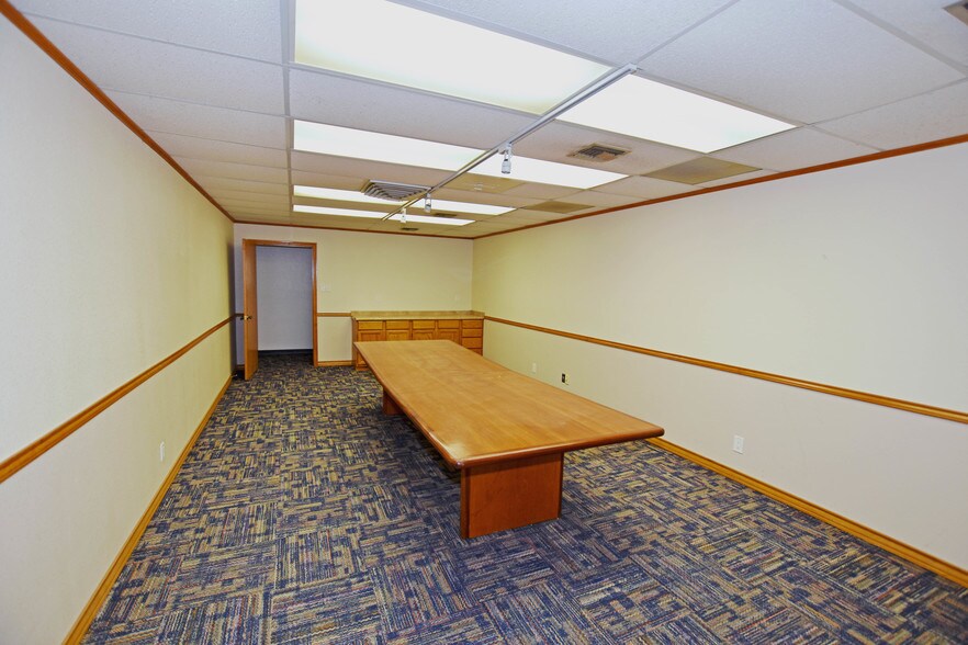 More Photos Of 5308 Andrews Hwy, Odessa Light Manufacturing For Sale