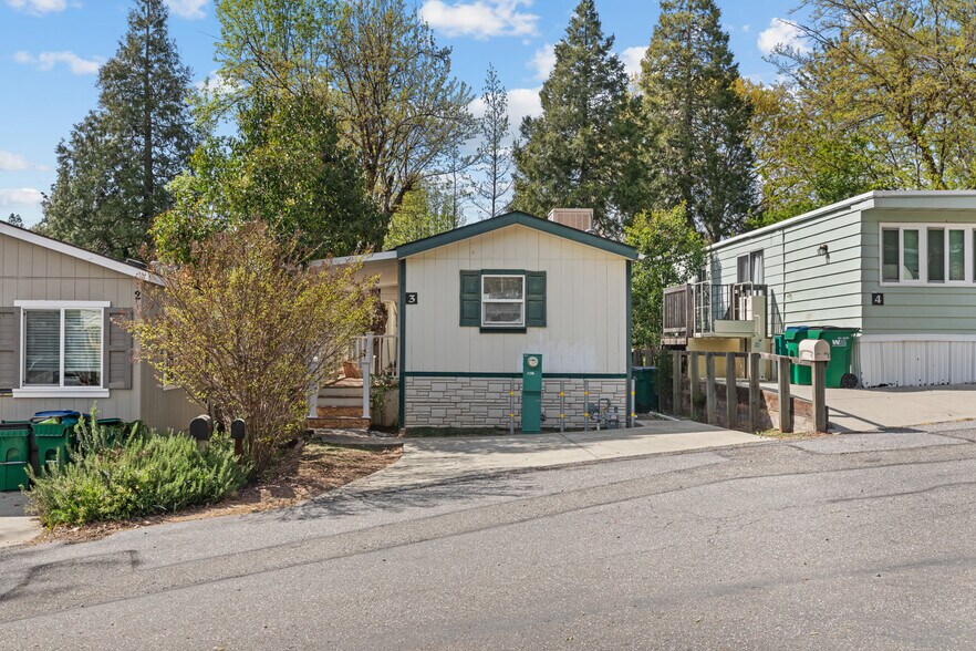 More Photos Of 639 Whiting St St, Grass Valley Manufactured Housing Mobile Home Park For Sale