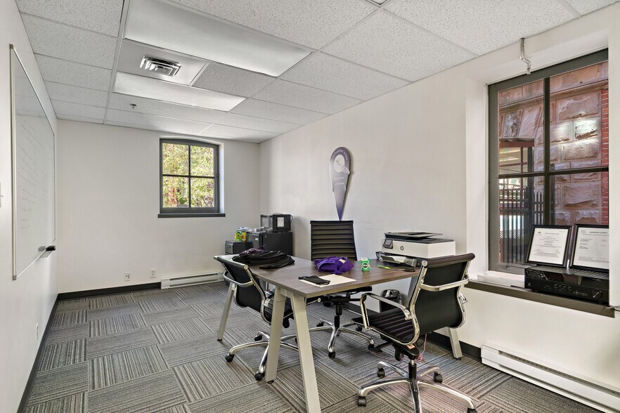 More Photos Of 19 Bastion Sq, Victoria Office For Lease