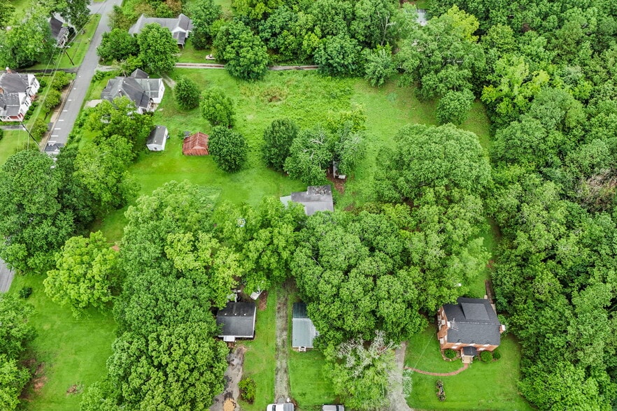 More Photos Of 138 Main St, Sharpsburg Flex For Sale