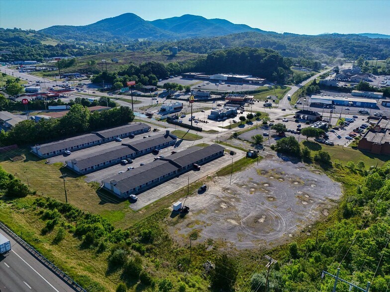 More Photos Of 2619 Lee Hwy, Troutville Land For Sale