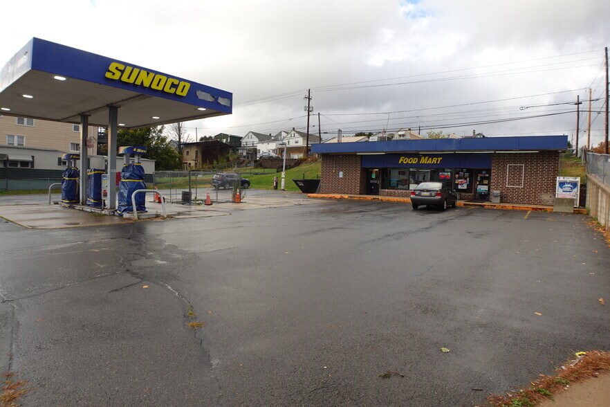 More Photos Of 600 Chestnut St, Kulpmont Service Station For Sale